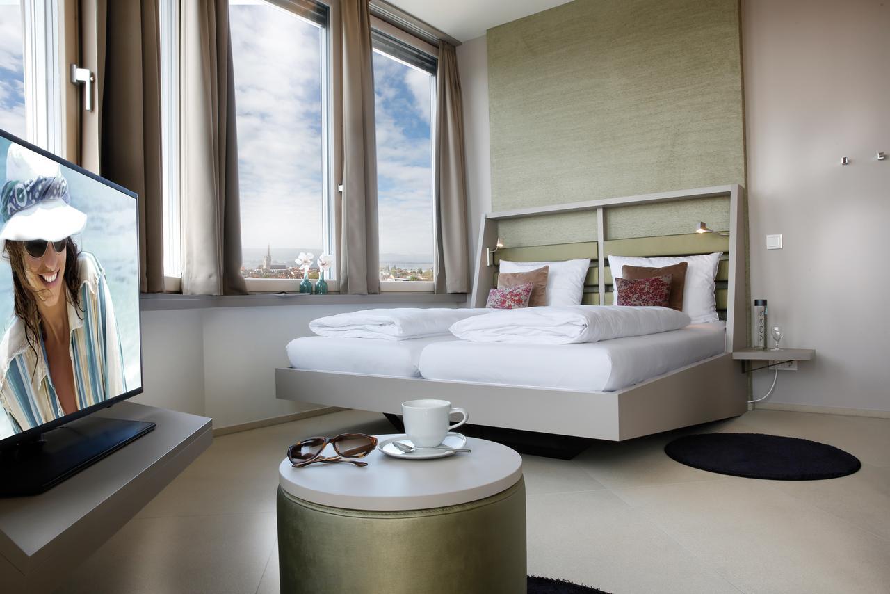 Aquaturm Hotel & Energie ราดอล์ฟเซลล์ อัม โบเดนซี ภายนอก รูปภาพ
